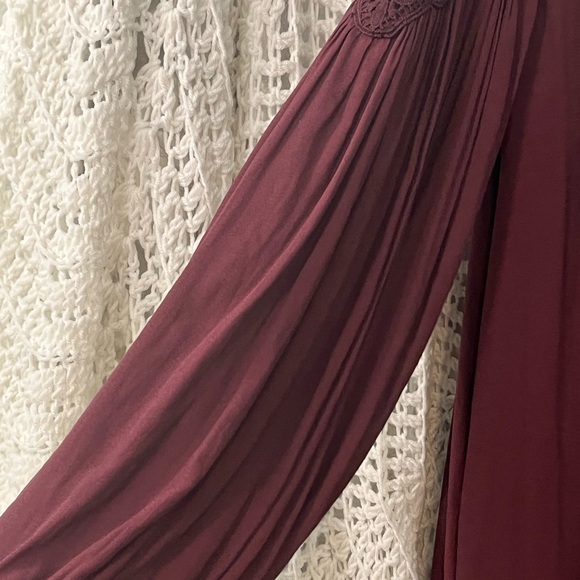 Loft large burgundy dress with lace cutouts upper arms - Picture 3 of 5